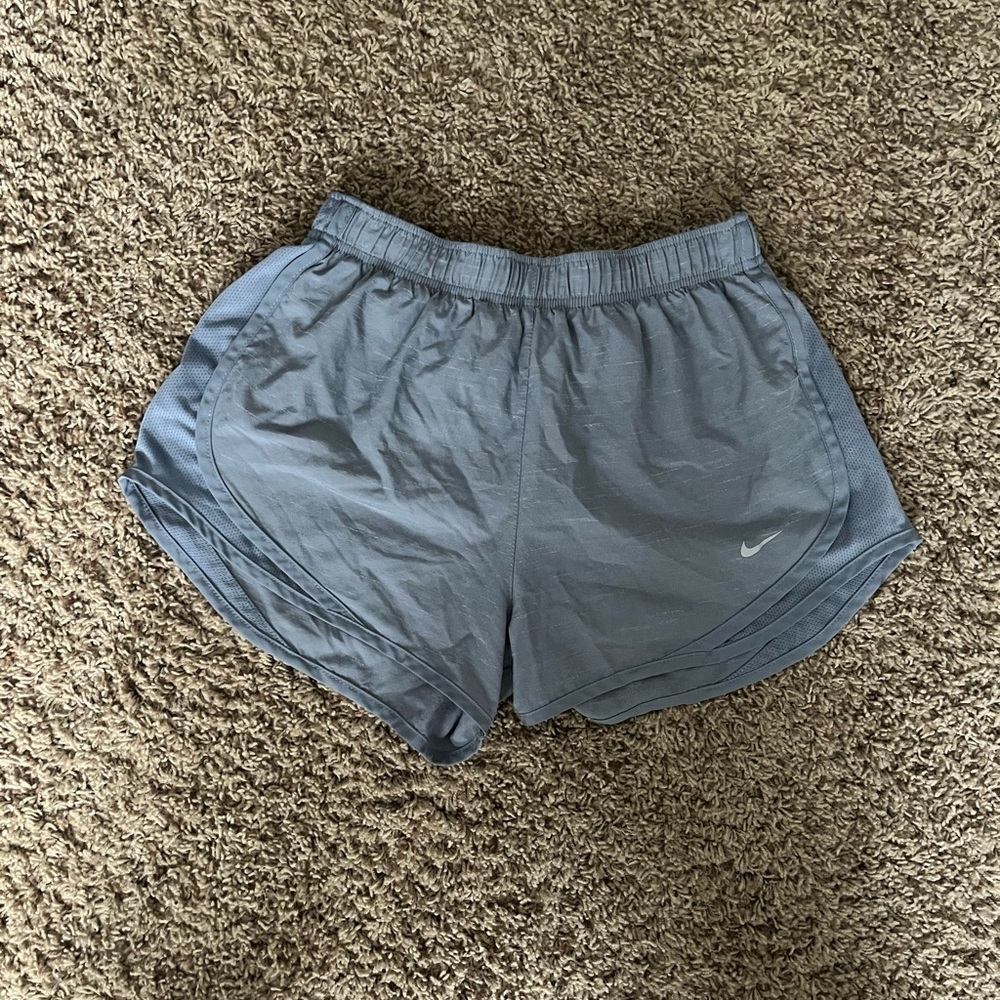 Nike Women’s Mid-Rise Tempo Running Short